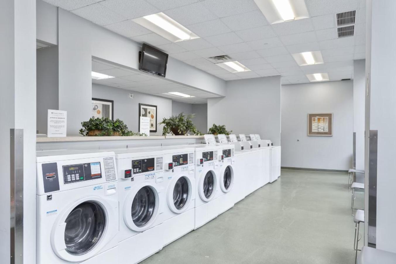 Pp 1301 Modern Corporate 2br, Pool, Gym Harrisburg