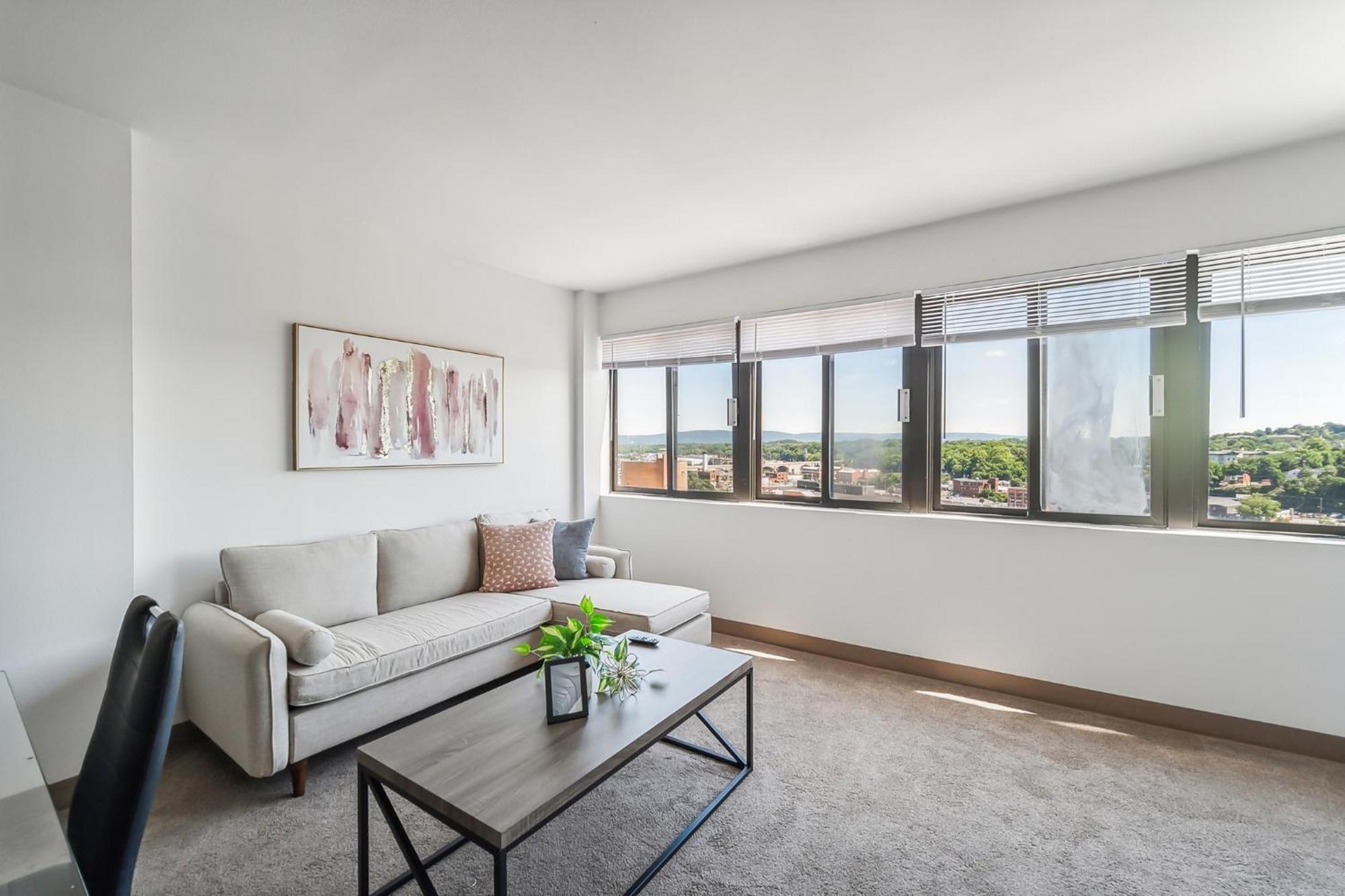 Pp 1301 Modern Corporate 2br, Pool, Gym Apartment