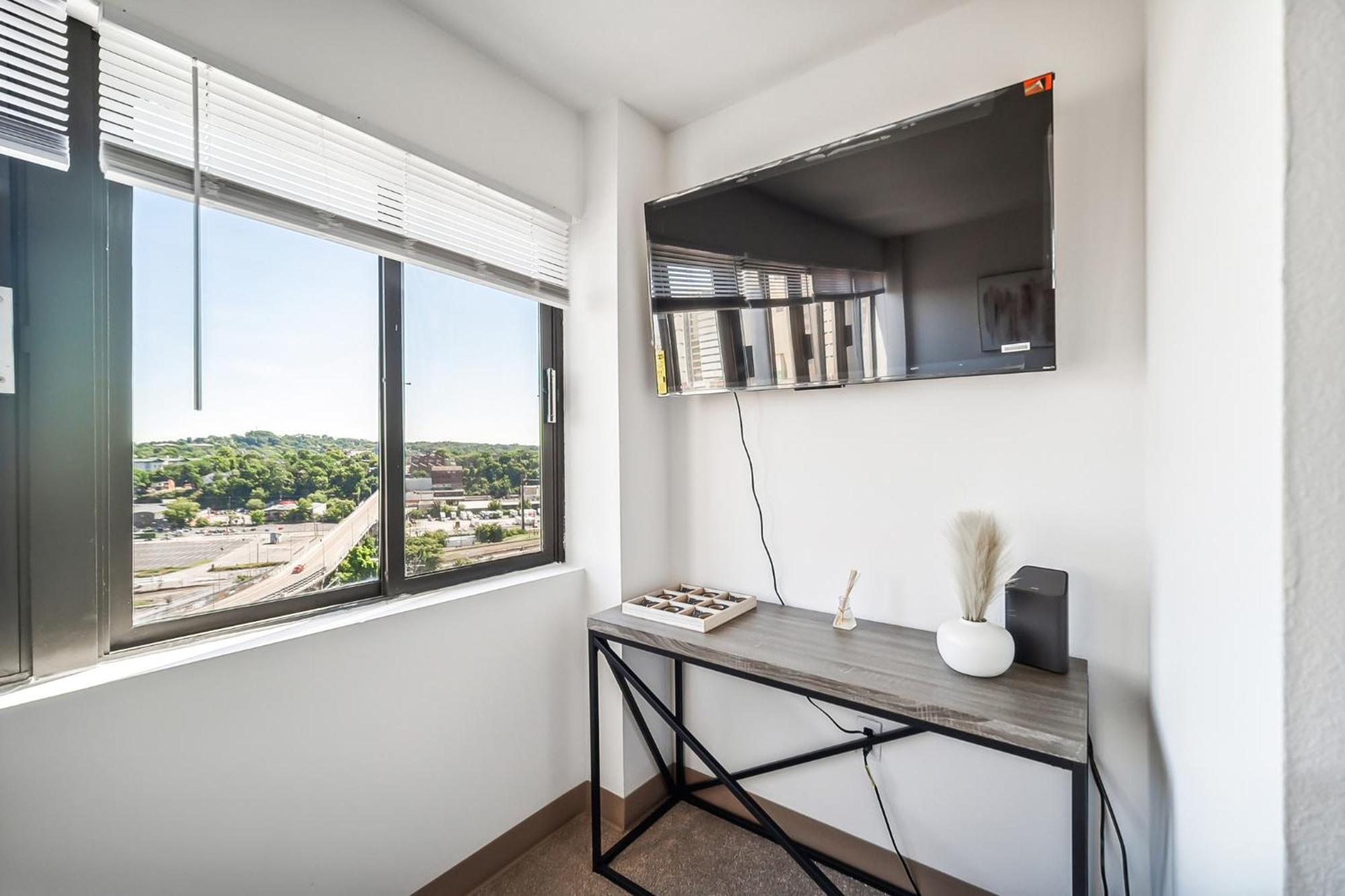 Apartment Pp 1301 Modern Corporate 2br, Pool, Gym Harrisburg